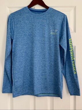 Vineyard Vines performance shirt